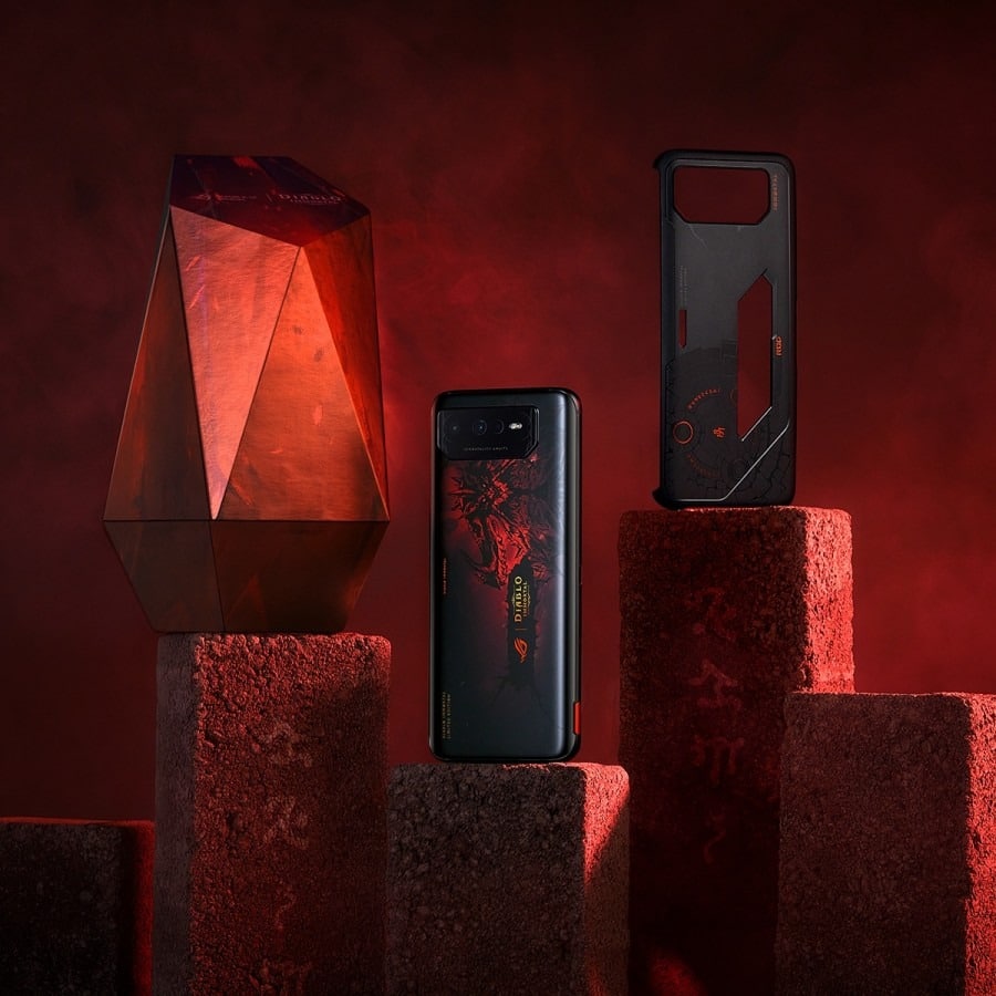 Asus'tan Diablo Immortal temalı özel ROG Phone 6