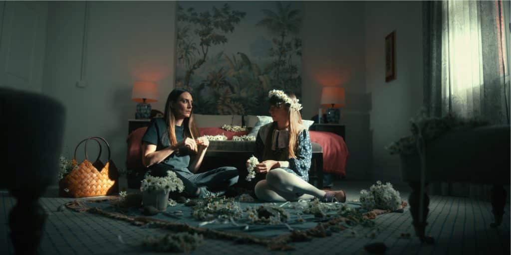 Netflix "Biz Kimden Kaçıyorduk Anne?" dizisinin yayın tarihini açıkladı