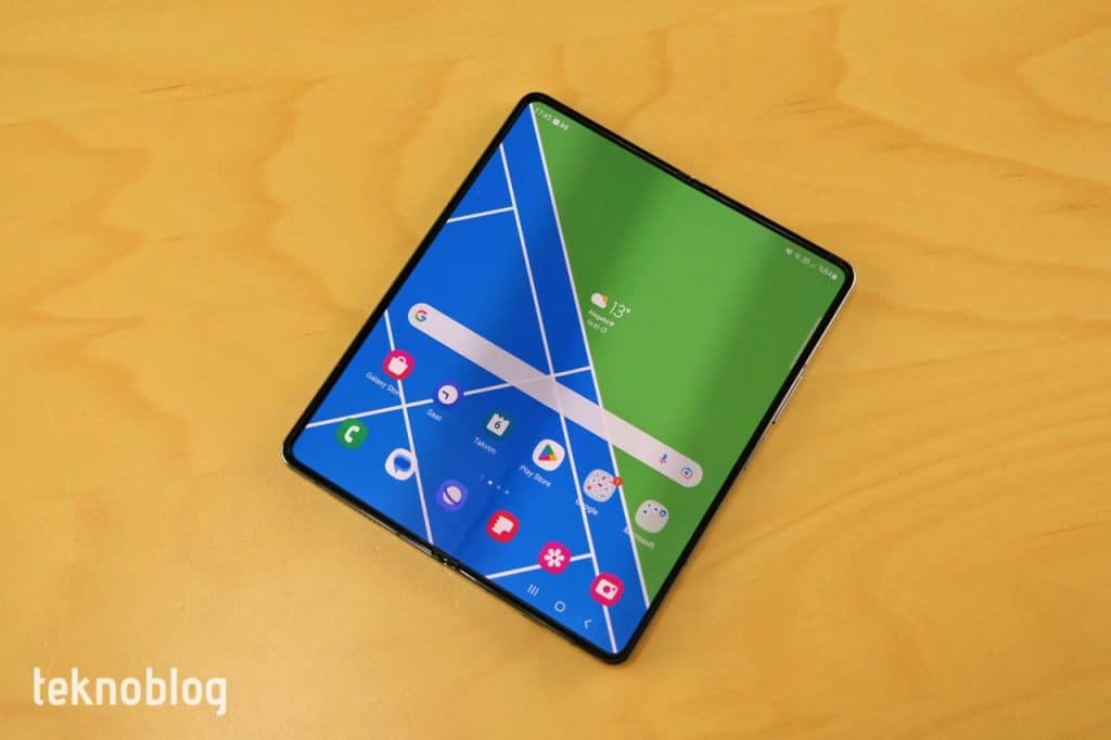 Samsung Galaxy Z Fold 4 İncelemesi