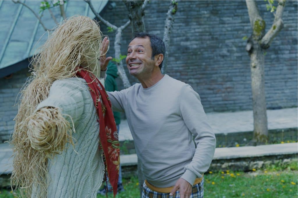 Netflix Çağatay Ulusoy'un yeni dizisi Terzi'nin tanıtım fragmanını paylaştı