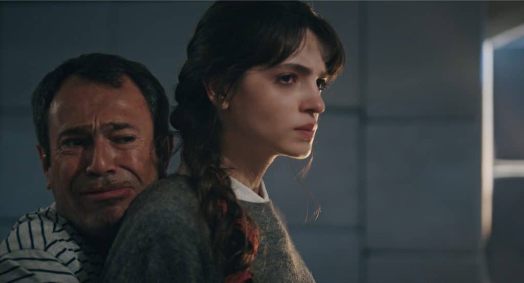 Netflix Çağatay Ulusoy'un yeni dizisi Terzi'nin tanıtım fragmanını paylaştı