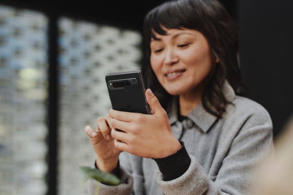 Google Pixel Fold ile katlanabilir telefon dünyasında önemli bir sıçrama