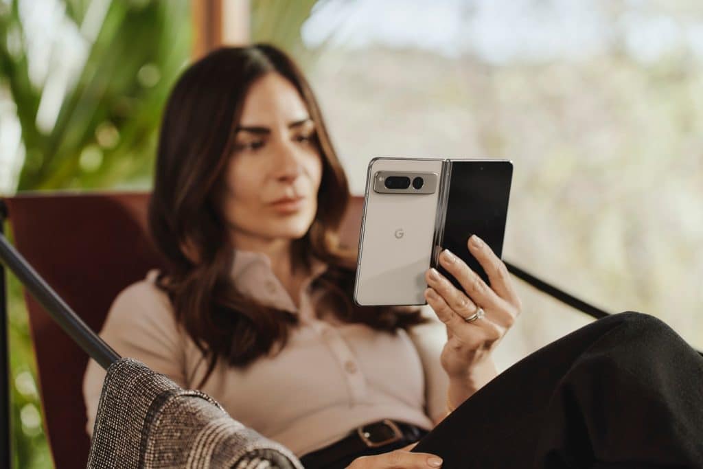 Google Pixel Fold ile katlanabilir telefon dünyasında önemli bir sıçrama