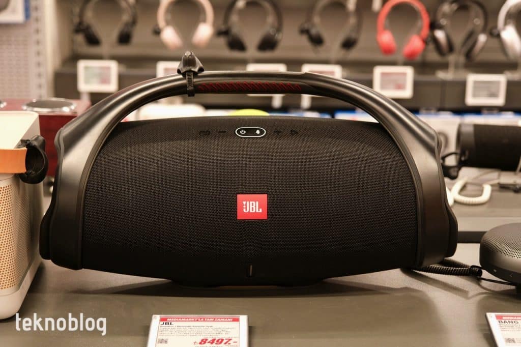 jbl boombox 2