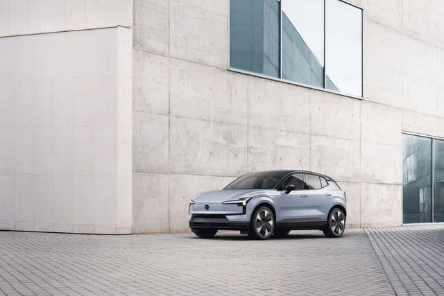 Volvo'dan elektrikli ve kompakt yeni SUV: EX30