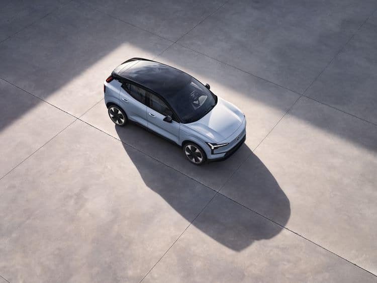 Volvo'dan elektrikli ve kompakt yeni SUV: EX30