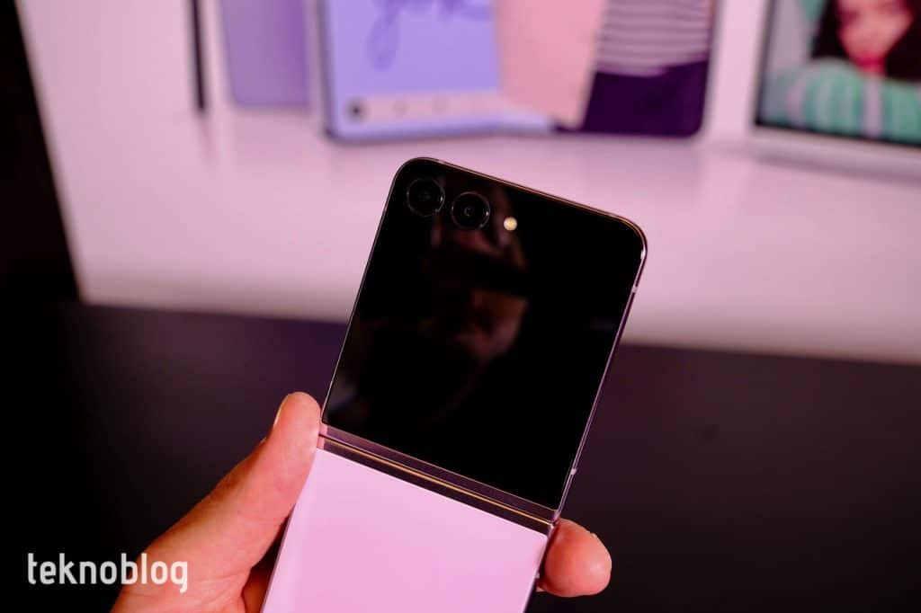 Galaxy Z Flip 5 resmiyet kazandı: Daha büyük ve kullanışlı bir kapak ekranıyla geliyor [Ön İnceleme]