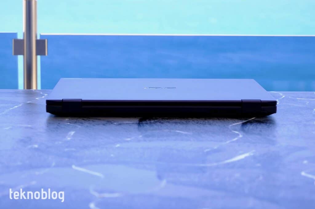 Asus ExpertBook B6 Flip B6602F İncelemesi