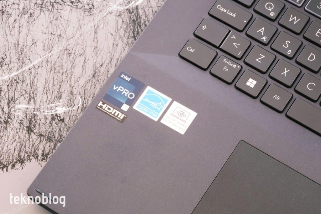 Asus ExpertBook B6 Flip B6602F İncelemesi