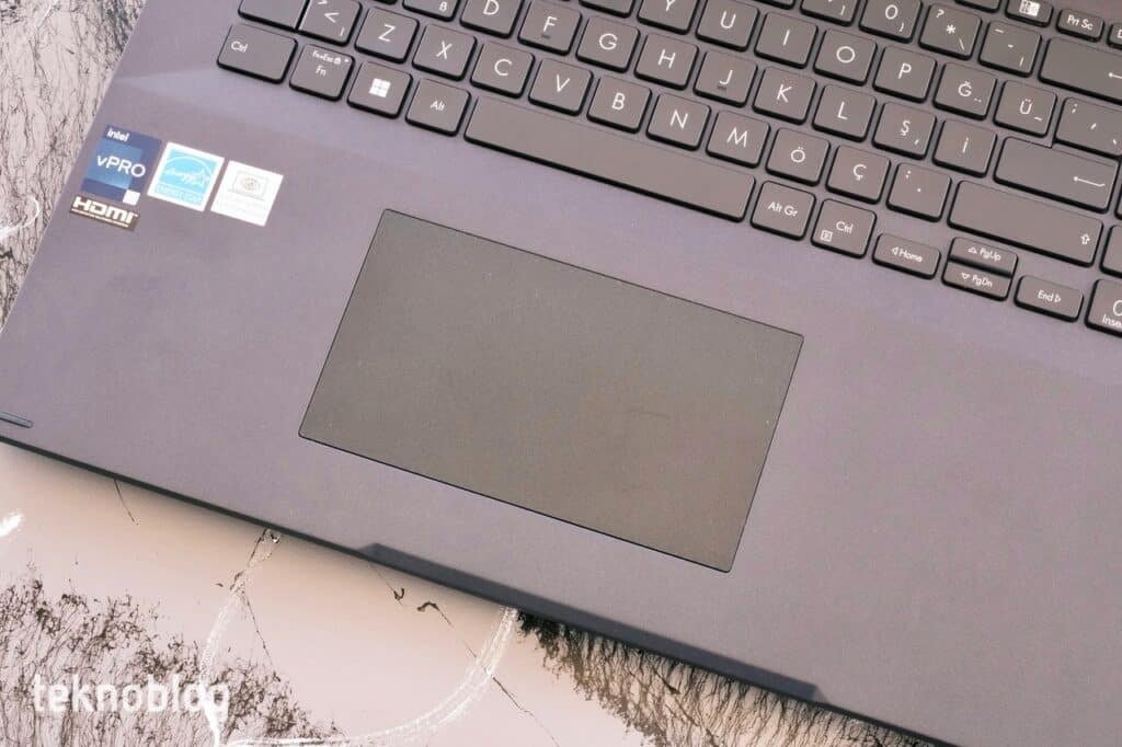 Asus ExpertBook B6 Flip B6602F İncelemesi