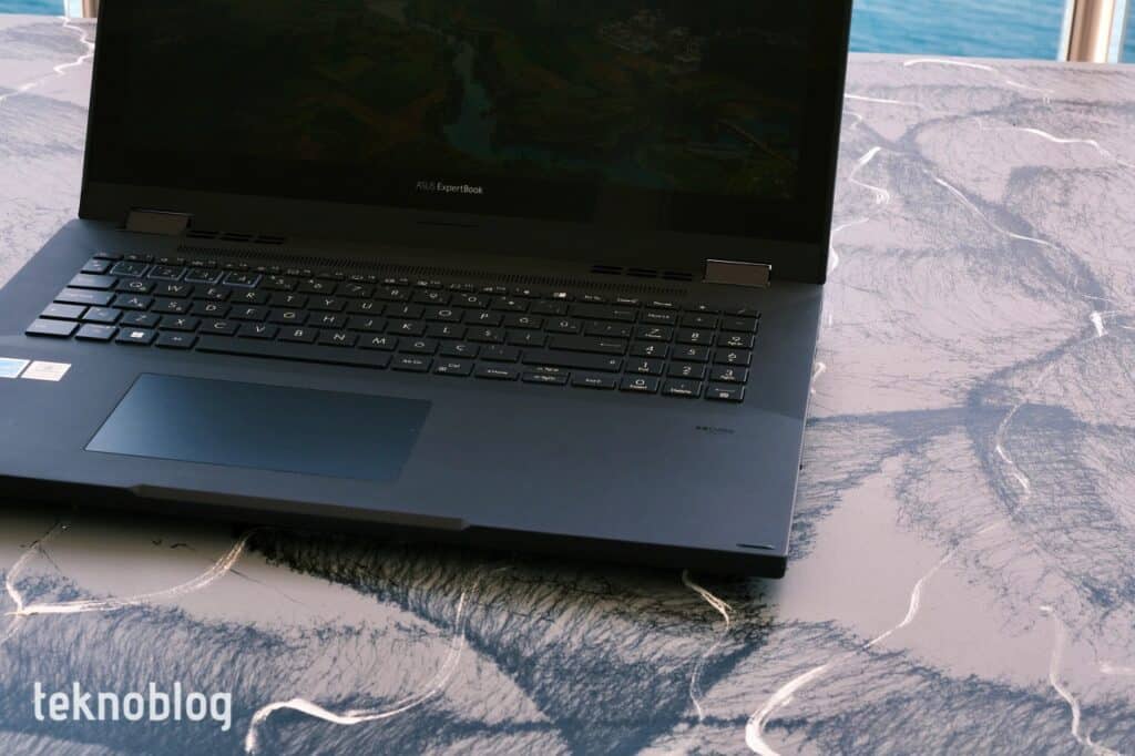 Asus ExpertBook B6 Flip B6602F İncelemesi