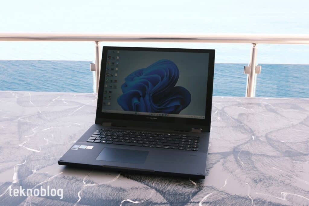 Asus ExpertBook B6 Flip B6602F İncelemesi