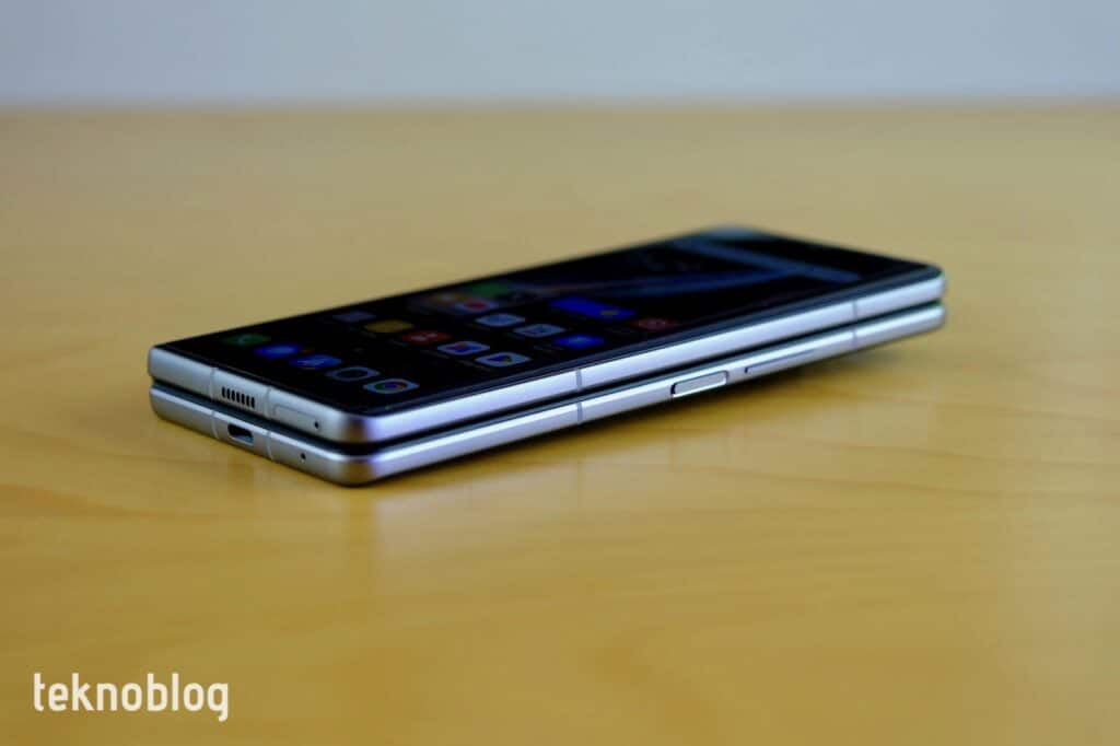TECNO PHANTOM V Fold İncelemesi