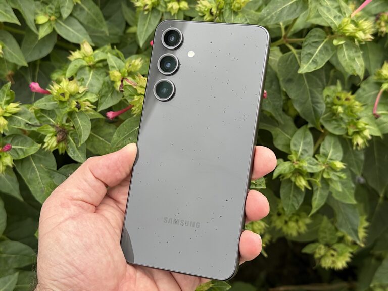 Samsung Galaxy S24 FE’nin Nane ve Gri renkleri Hepsiburada’da 3.000 TL fiyat avantajı var