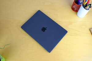 apple
