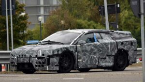 ferrari elektrikli otomobil