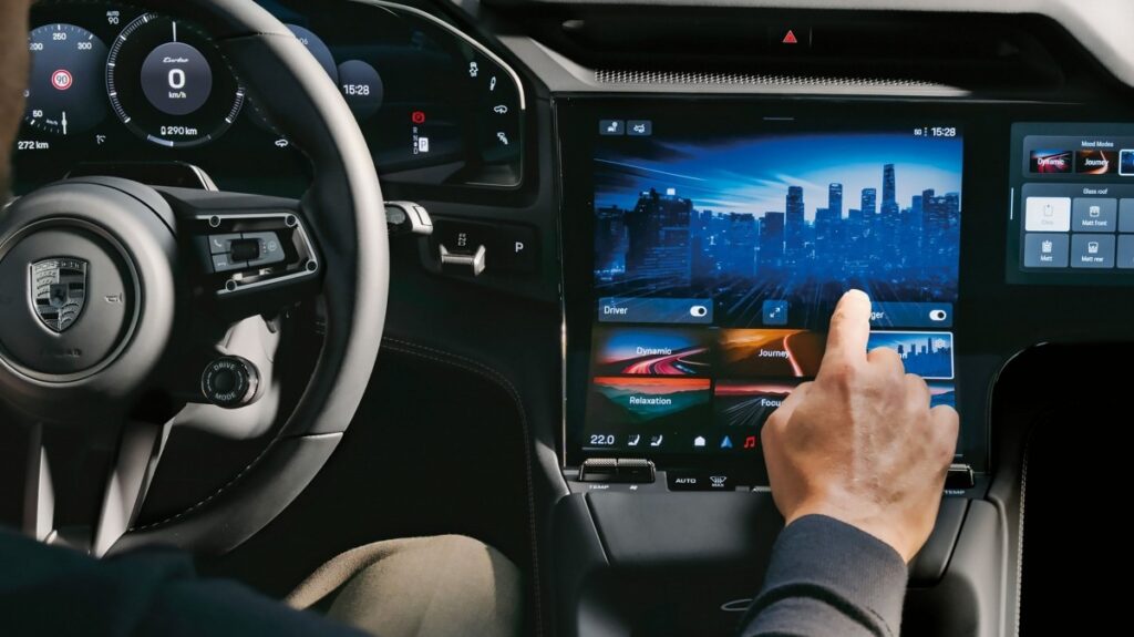 porsche cayenne electric