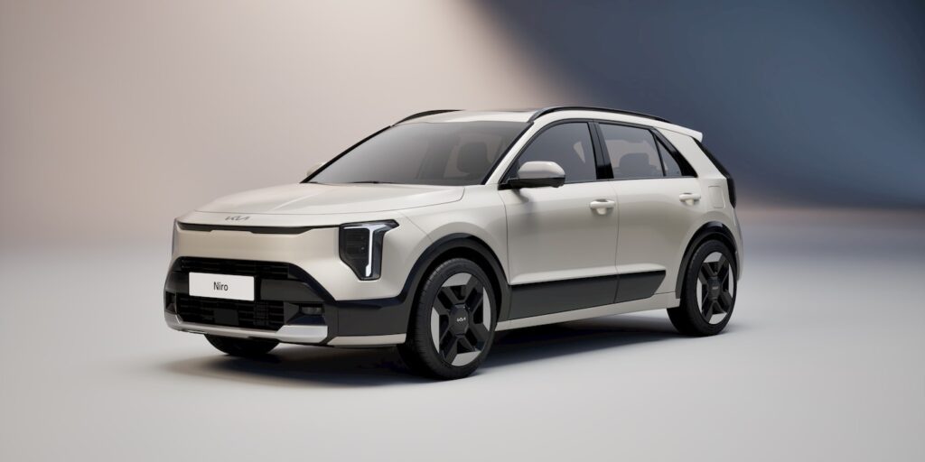 Kia, Niro’yu baştan sona yeniledi: Elektrikli versiyon için soru işaretleri