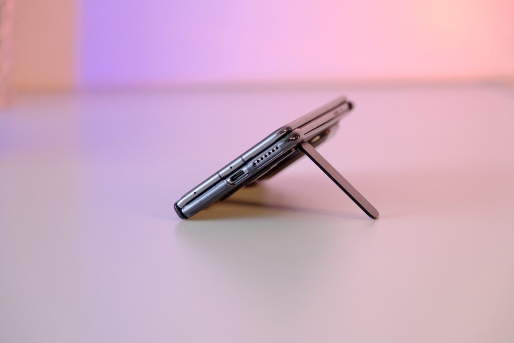 Katlanabilir, ama ödün vermeyen bir amiral gemisi mi? Huawei Mate X7 İncelemesi