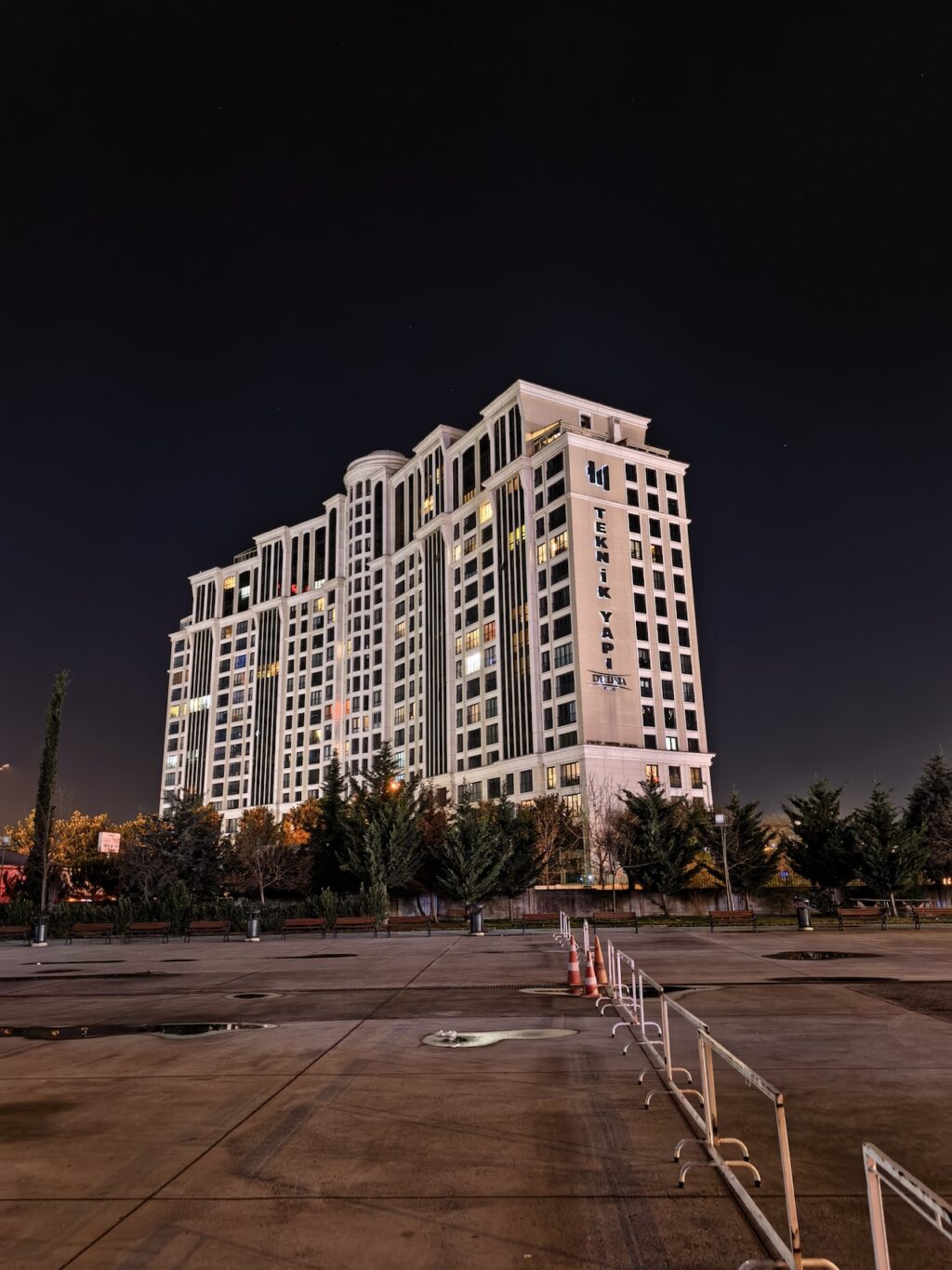 Katlanabilir, ama ödün vermeyen bir amiral gemisi mi? Huawei Mate X7 İncelemesi