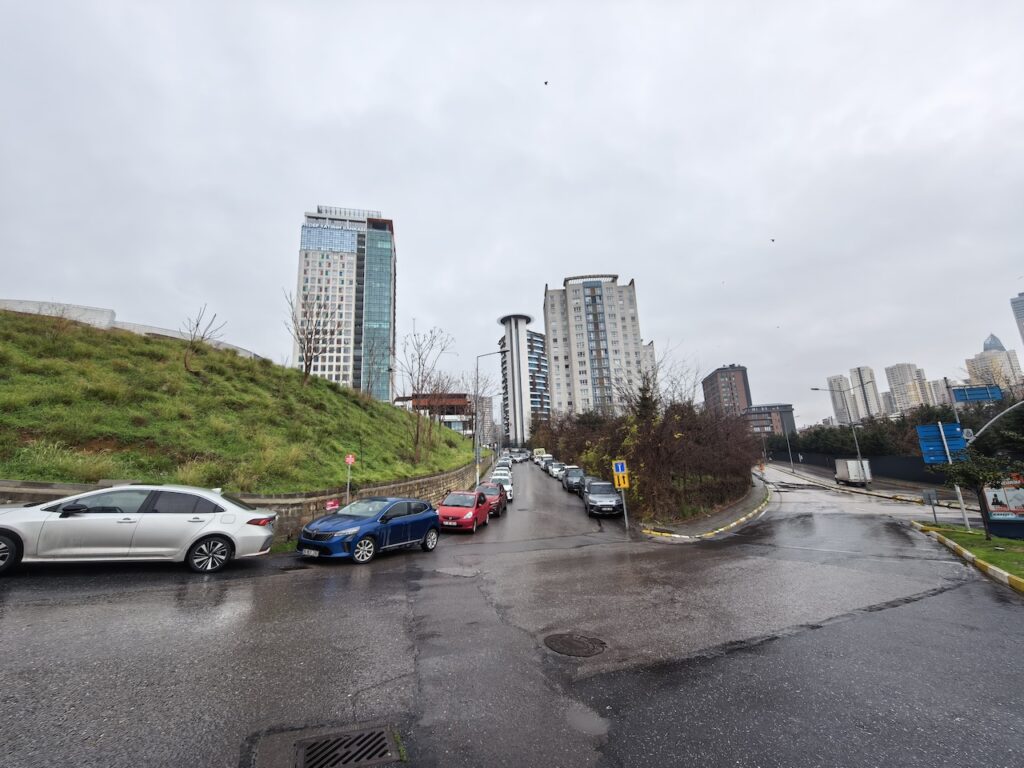 Katlanabilir, ama ödün vermeyen bir amiral gemisi mi? Huawei Mate X7 İncelemesi