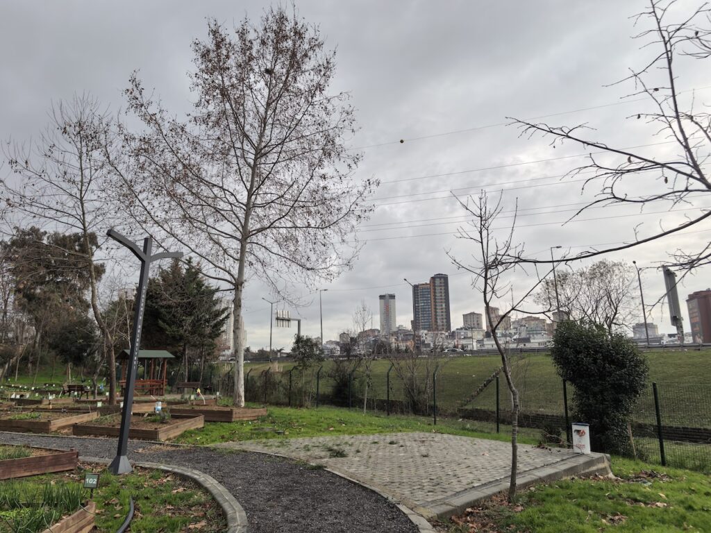 Katlanabilir, ama ödün vermeyen tek amiral gemisi mi? Huawei Mate X7 İncelemesi