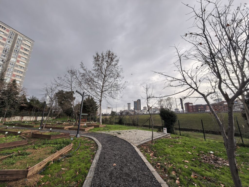 Katlanabilir, ama ödün vermeyen tek amiral gemisi mi? Huawei Mate X7 İncelemesi