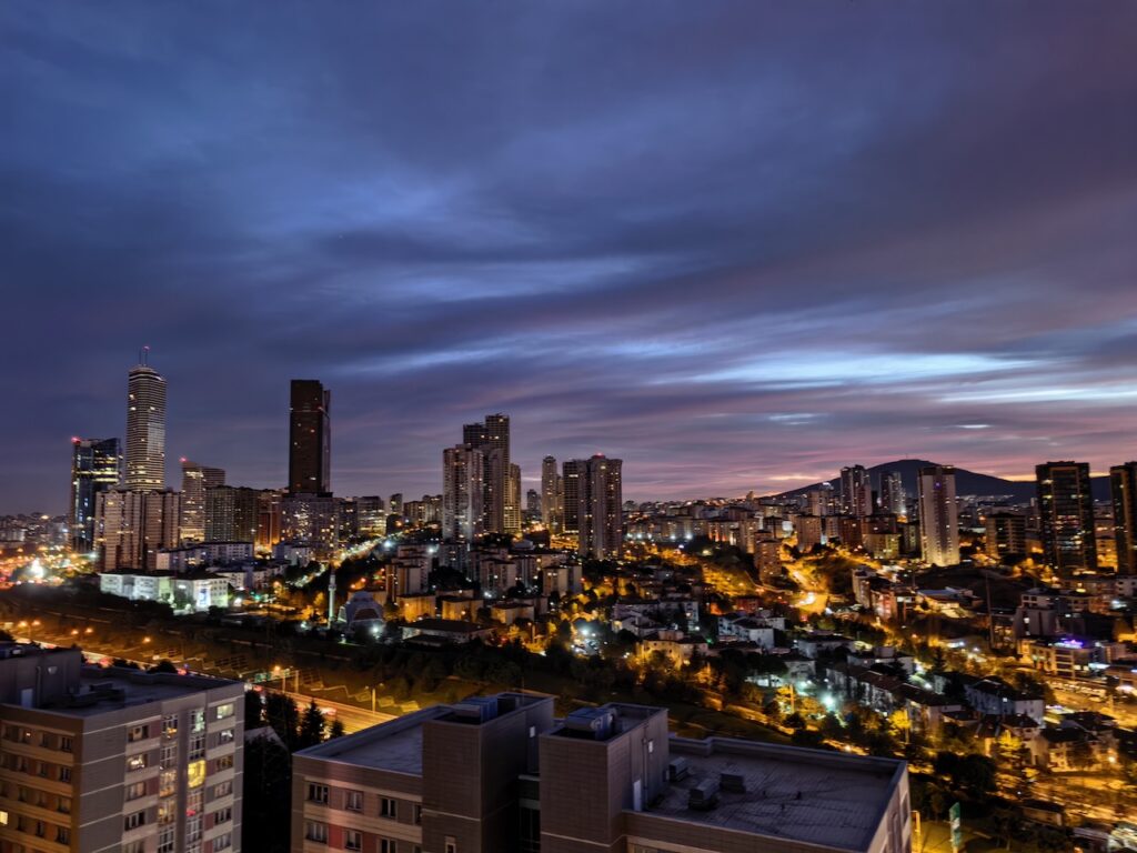 Katlanabilir, ama ödün vermeyen bir amiral gemisi mi? Huawei Mate X7 İncelemesi