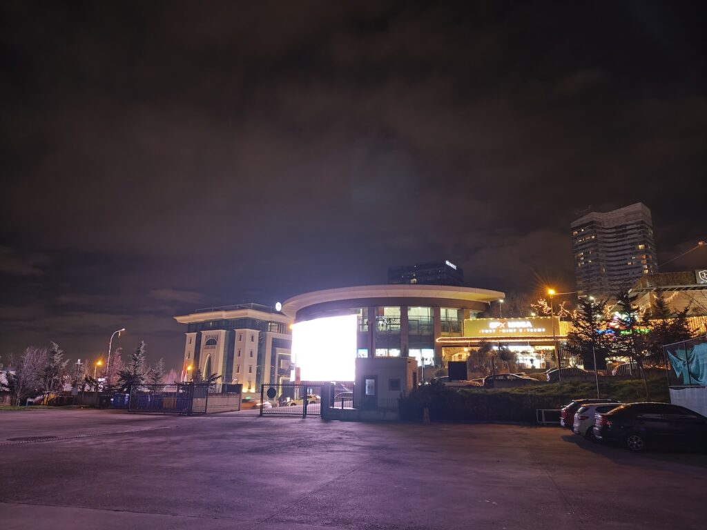 200 megapiksel kamera kompakt gövdeyle buluştu: Oppo Reno 15 Pro İncelemesi