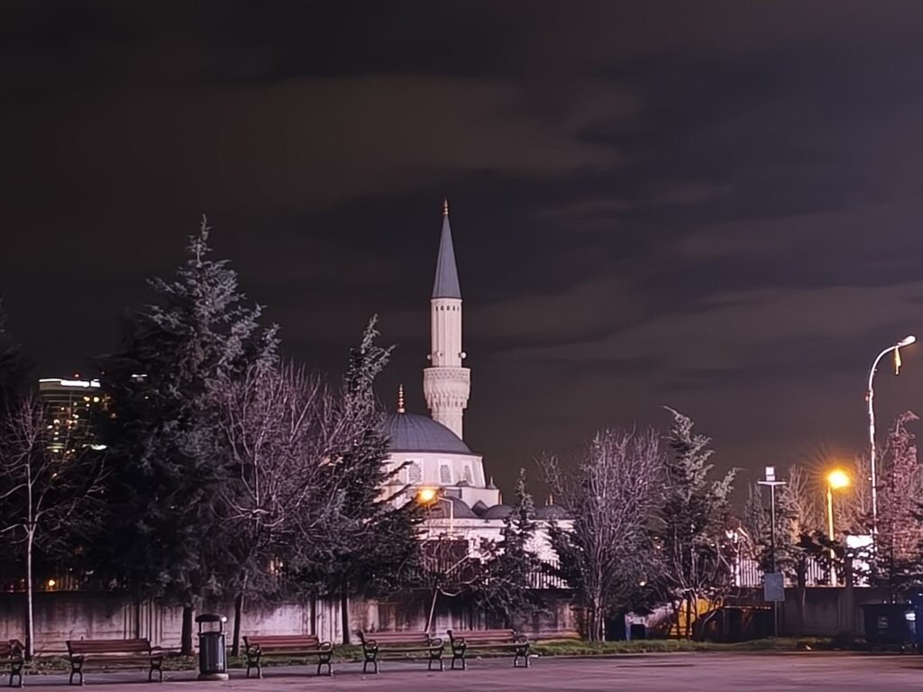 200 megapiksel kamera kompakt gövdeyle buluştu: Oppo Reno 15 Pro İncelemesi