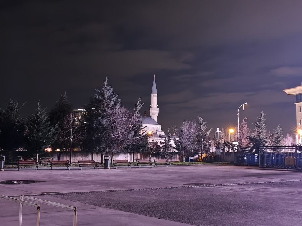 200 megapiksel kamera kompakt gövdeyle buluştu: Oppo Reno 15 Pro İncelemesi