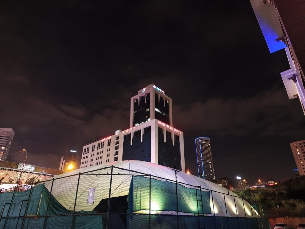 200 megapiksel kamera kompakt gövdeyle buluştu: Oppo Reno 15 Pro İncelemesi