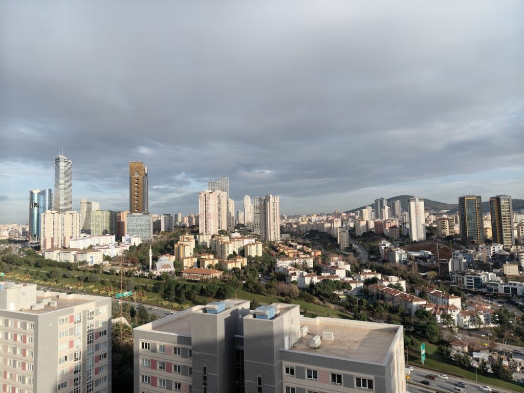 200 megapiksel kamera kompakt gövdeyle buluştu: Oppo Reno 15 Pro İncelemesi