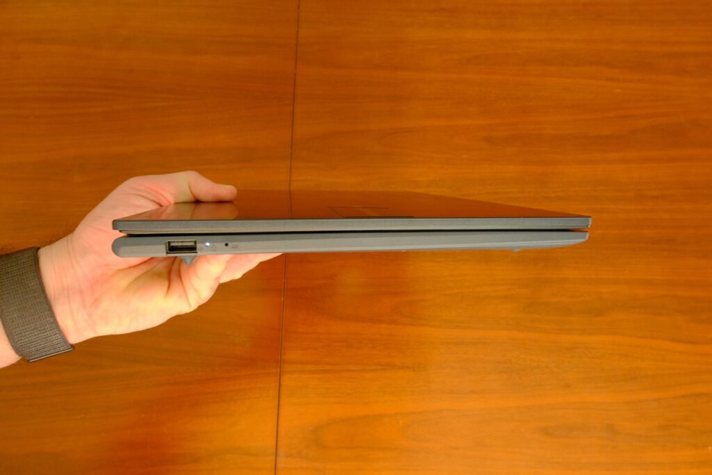 Intel Core 5 120U ile iş ve eğlence arasında güçlü bir köprü: ASUS Vivobook 15 X1504V İncelemesi