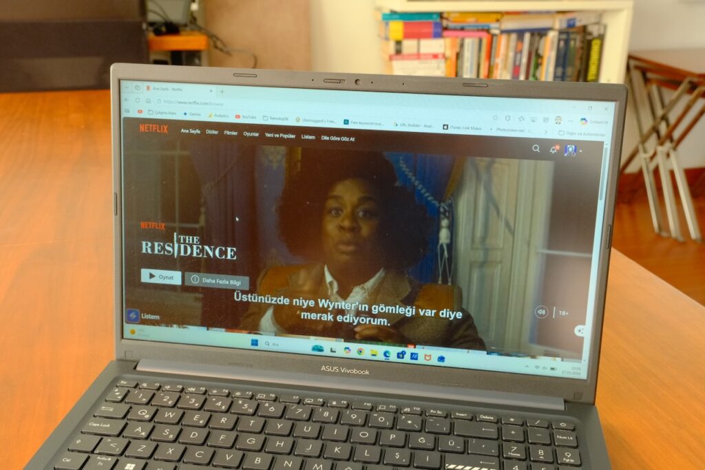 Intel Core 5 120U ile iş ve eğlence arasında güçlü bir köprü: ASUS Vivobook 15 X1504V İncelemesi