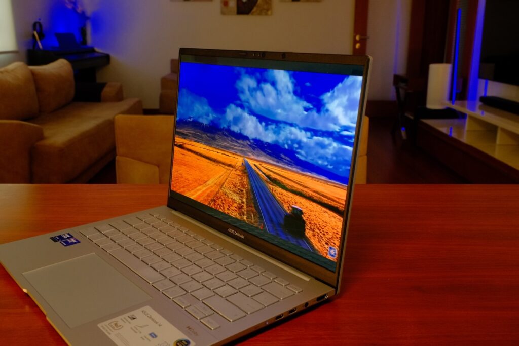 asus zenbook ux3405ca inceleme