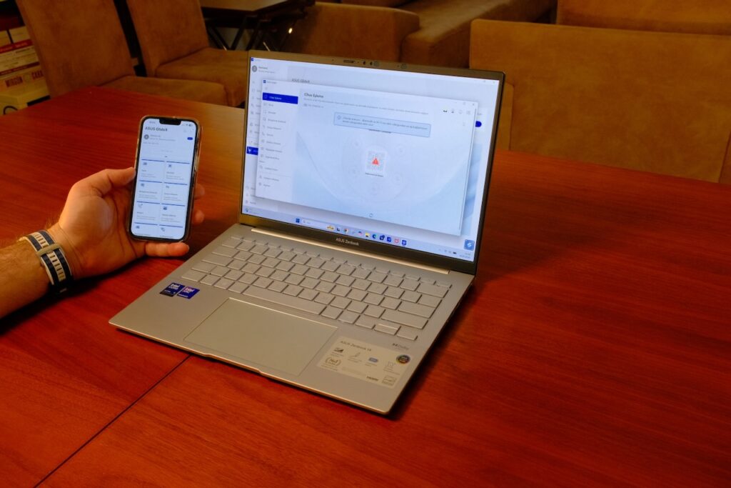 ASUS Zenbook 14 UX3405CA İncelemesi