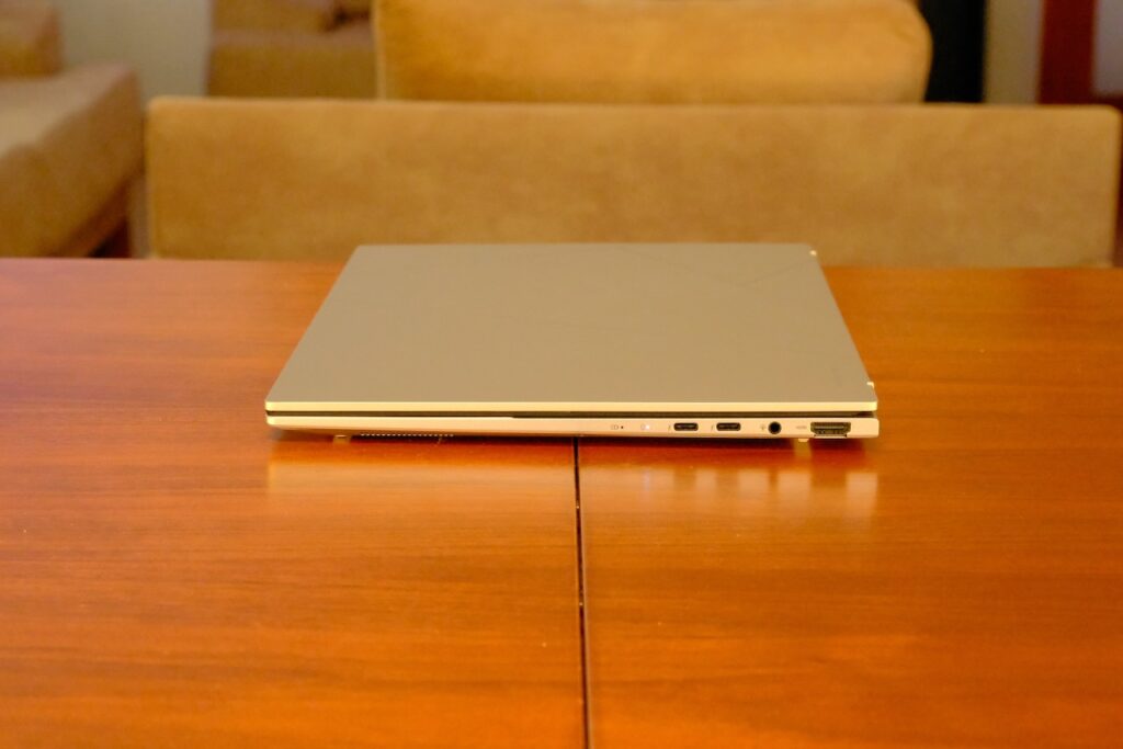 asus zenbook ux3405ca inceleme