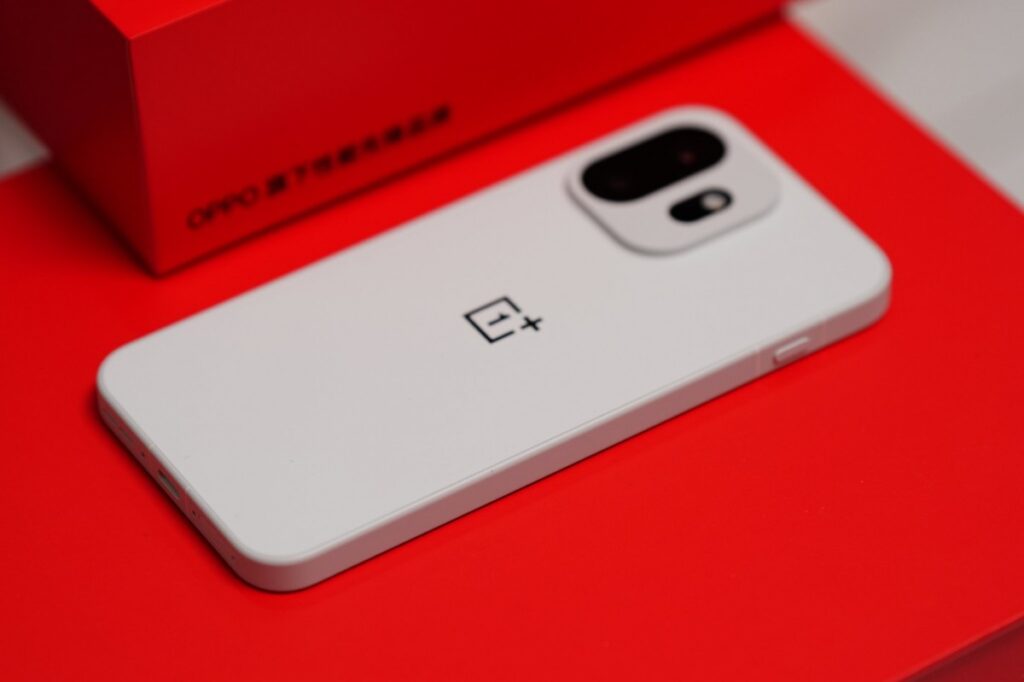 OnePlus 15T hakkında yeni detaylar gün yüzüne çıktı