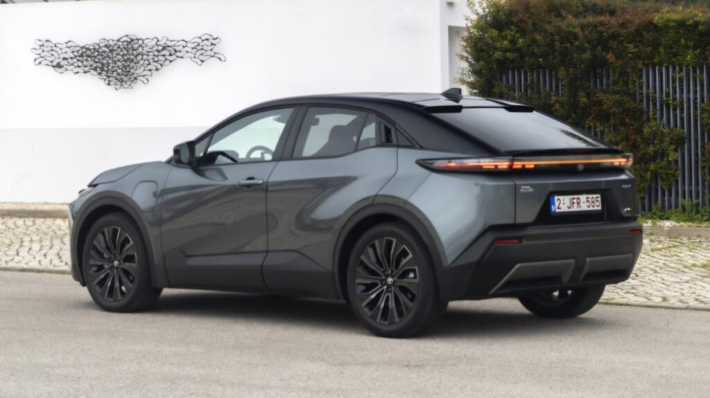 toyota chr+