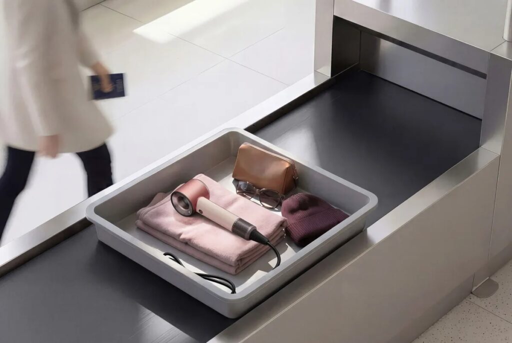 Dyson Supersonic Travel ile valizde yer açılıyor
