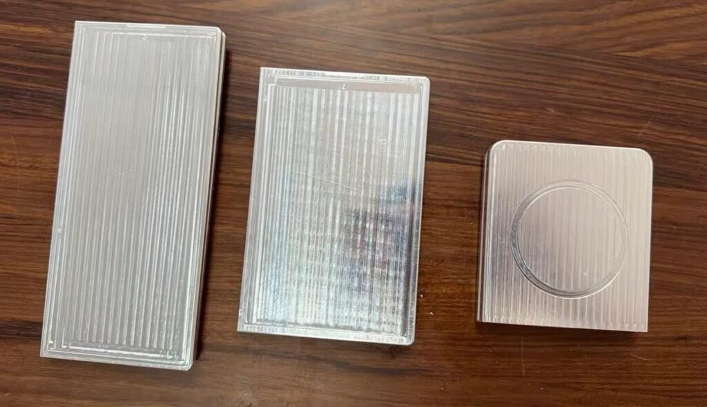 Galaxy Z Fold 8 Wide tasarımı ilk kez net şekilde ortaya çıktı