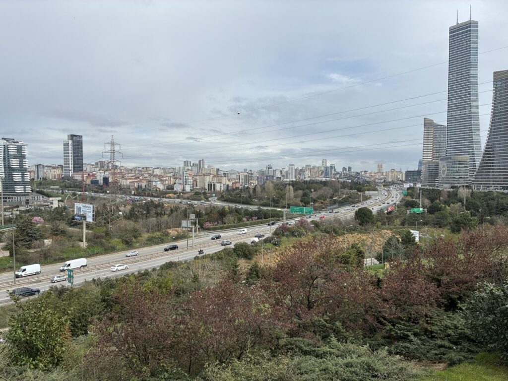 Doğru telefon, doğru fiyat mı? Apple iPhone 17e İncelemesi