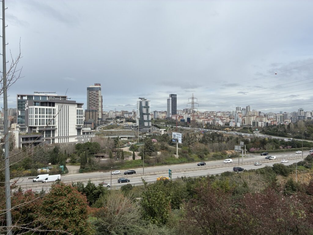 Doğru telefon, doğru fiyat mı? Apple iPhone 17e İncelemesi