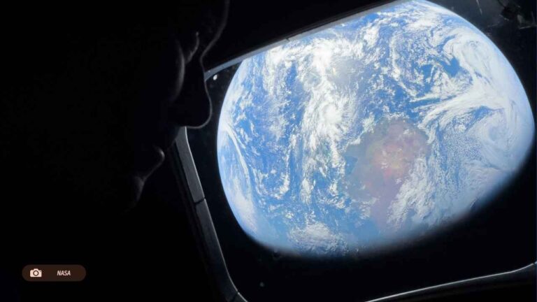 NASA, Orion içinden iPhone 17 Pro Max ile çekilen ilk fotoğrafları yayımladı