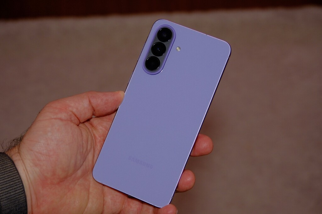 İnce tasarım, uzun süreli güncelleme garantisi: Samsung Galaxy A57 5G İncelemesi