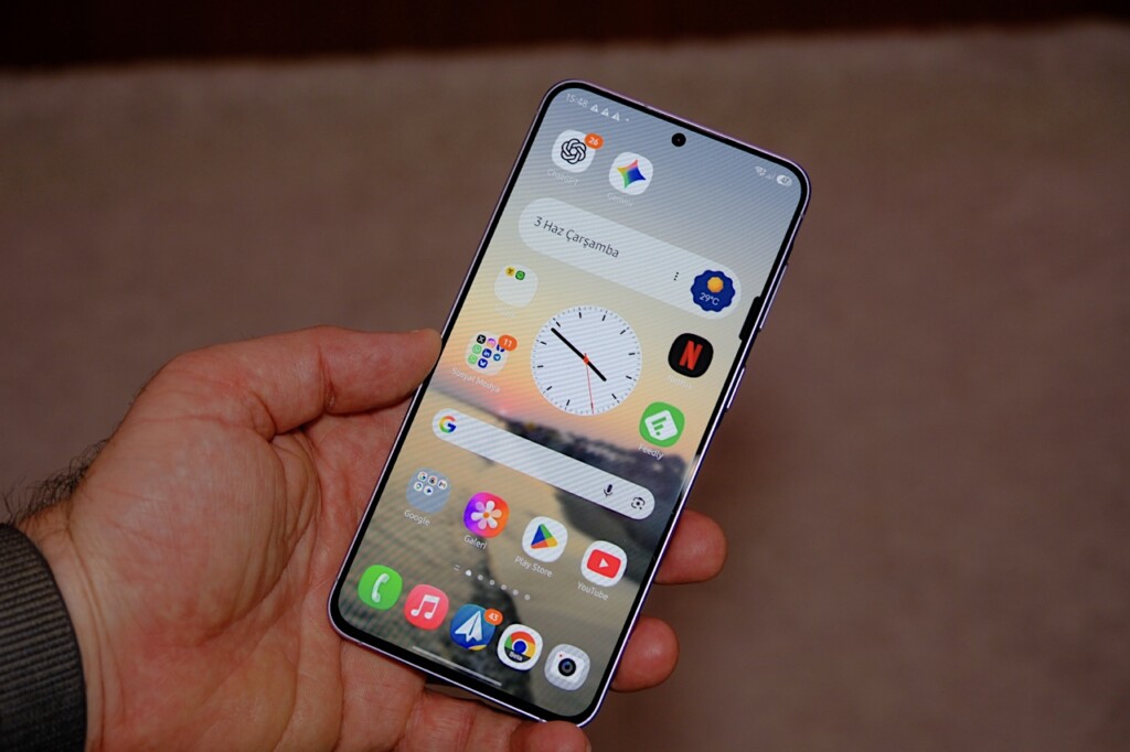 İnce tasarım, uzun süreli güncelleme garantisi: Samsung Galaxy A57 5G İncelemesi