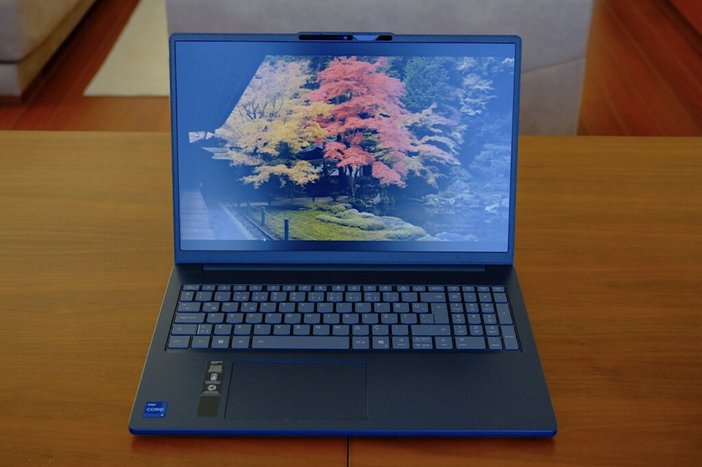 Büyük ekran, uzun ömürlü pil, makul fiyat! Lenovo IdeaPad Slim 3 16IRH10 İncelemesi