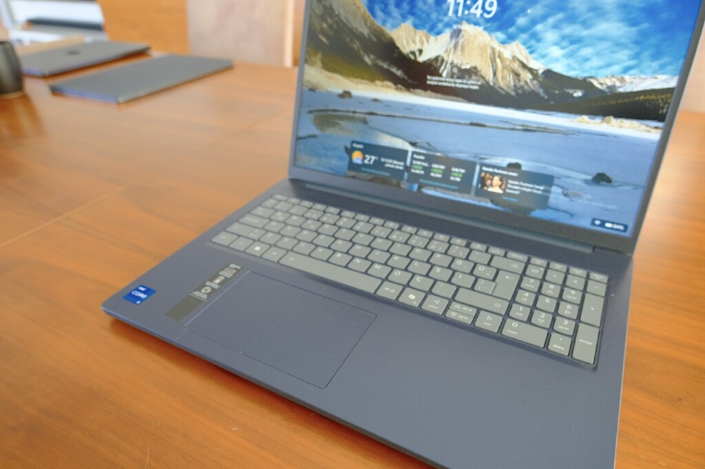 Büyük ekran, uzun ömürlü pil, makul fiyat! Lenovo IdeaPad Slim 3 16IRH10 İncelemesi