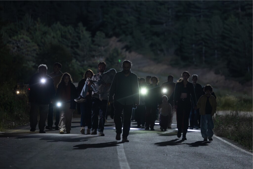 Netflix’in yeni Türk dizisi Eve Giden Yol’un çekimleri başladı